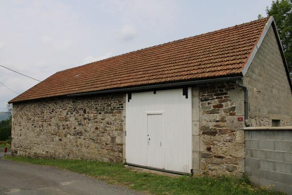 JOLIE GRANGE Menet (15400)