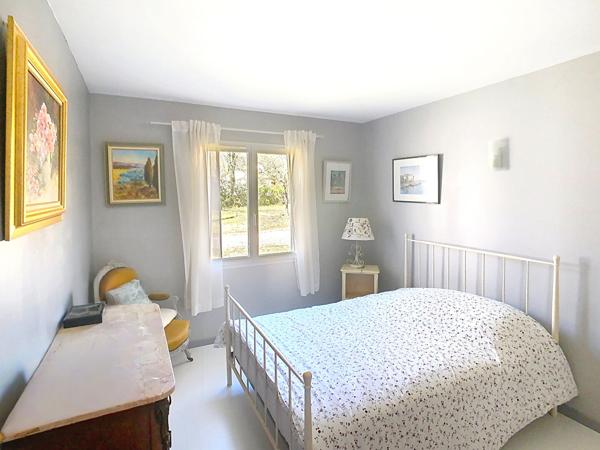 MAISON 5 CHAMBRES 171 m²+ PISCINE + JACUZZI  TERRAIN 3130 m²