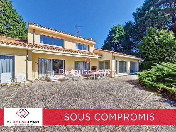 Maison à vendre 10 pièces de 432 m²