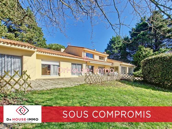 Maison à vendre 10 pièces de 432 m²