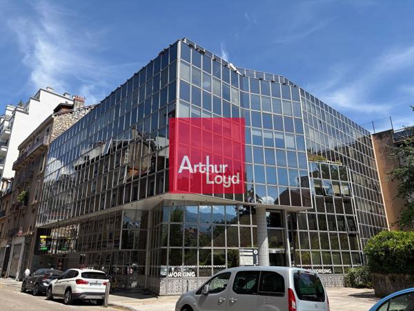 Bureaux à vendre Grenoble surface divisible dès 100 m² bureaux rénovés