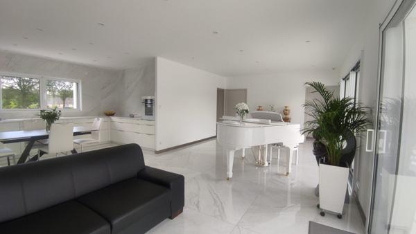 Contemporaine - 5 pièces - 131 m² - PRESTIGE