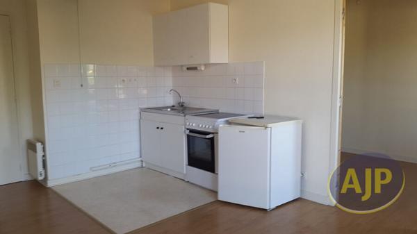 Location appartement Cholet : 439 € - AJP Immobilier Cholet