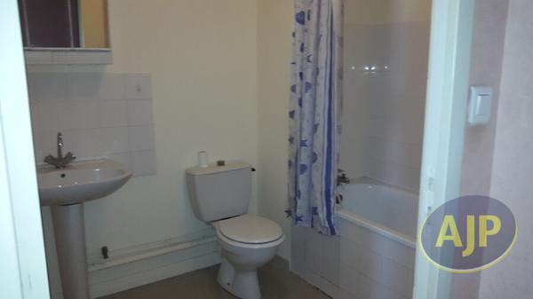 Location appartement Cholet : 439 € - AJP Immobilier Cholet