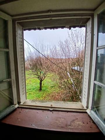 Maison avec son jardin , Saint santin cantales
