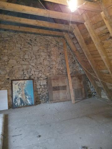 Maison avec son jardin , Saint santin cantales