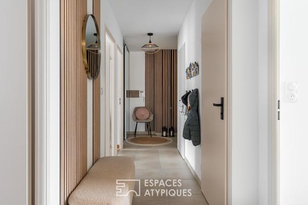 Appartement contemporain et sa terrasse suspendue aux Sorinières