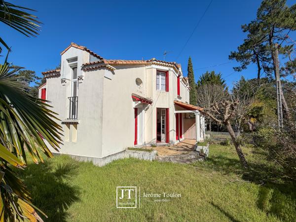 Maison
                                                                                                                                                                                                                                                                                                                        5 pièce(s)                                                                                                                                                                                                          4 chambre(s)                                                                                                                                                                                                          115  m²