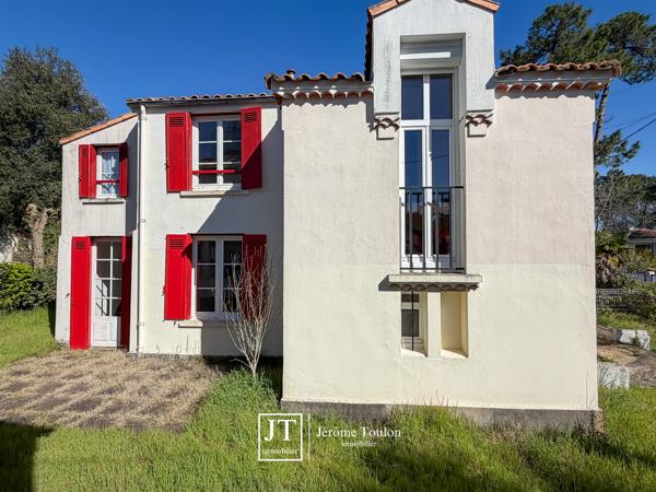 Maison
                                                                                                                                                                                                                                                                                                                        5 pièce(s)                                                                                                                                                                                                          4 chambre(s)                                                                                                                                                                                                          115  m²