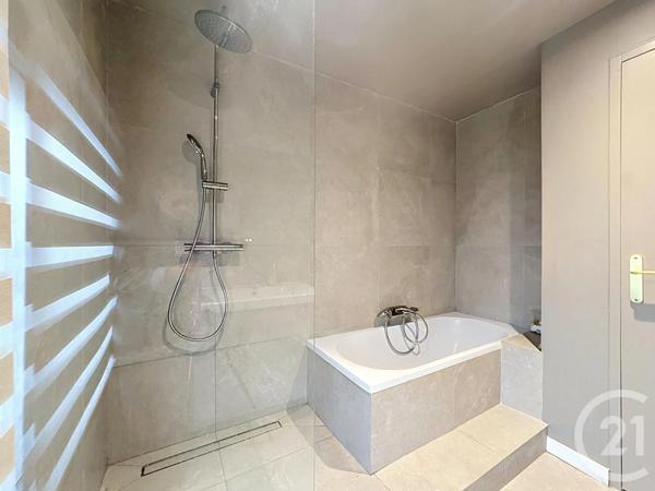 Maison à vendre  6 pièces - 149 m 2   LE RELECQ KERHUON  - 29