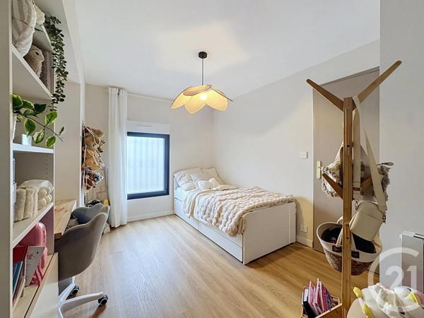 Maison à vendre  6 pièces - 149 m 2   LE RELECQ KERHUON  - 29