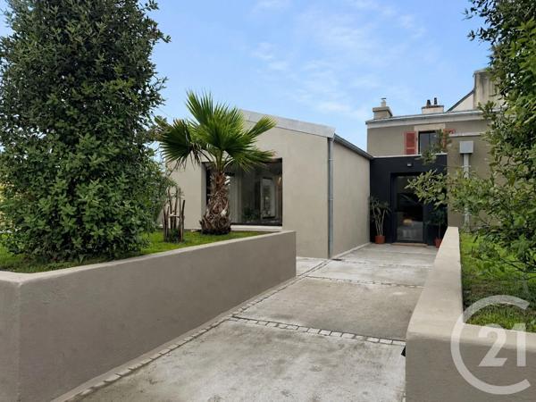 Maison à vendre  6 pièces - 149 m 2   LE RELECQ KERHUON  - 29