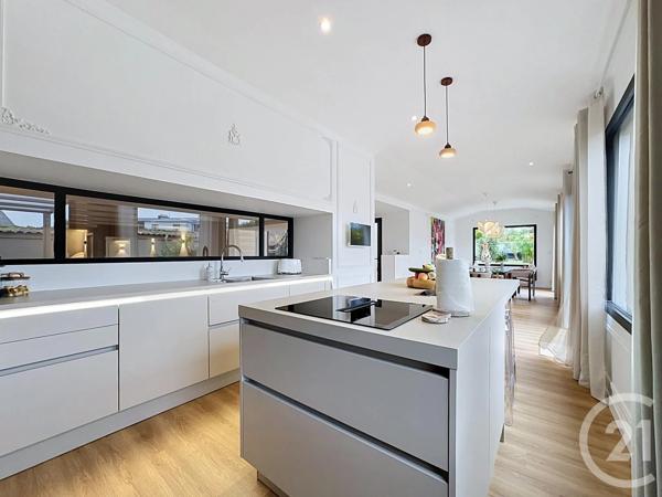 Maison à vendre  6 pièces - 149 m 2   LE RELECQ KERHUON  - 29