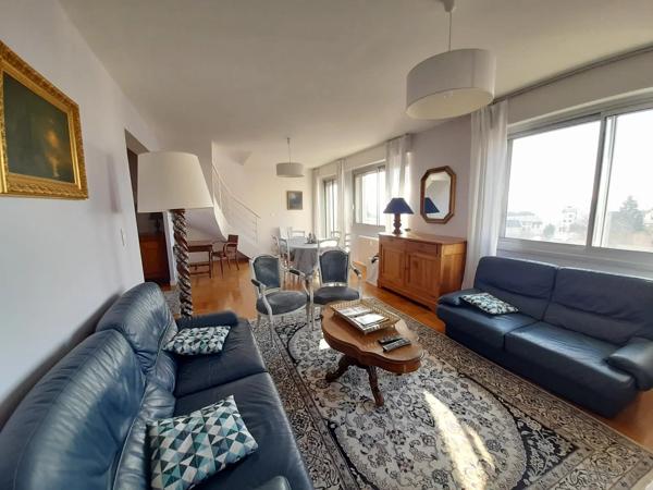Appartement à louer 4 pièces 117.81m² Limoges (87000)