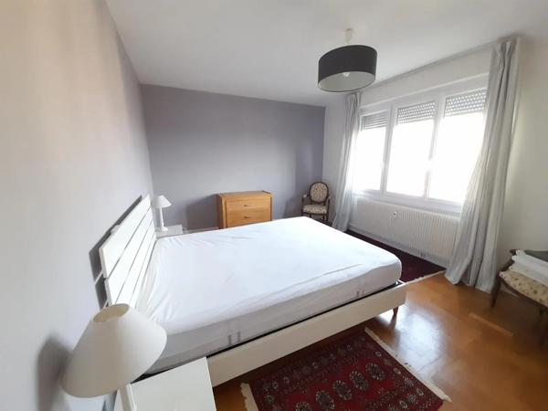 Appartement à louer 4 pièces 117.81m² Limoges (87000)
