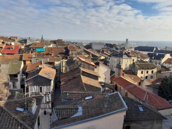 Appartement à louer 4 pièces 117.81m² Limoges (87000)