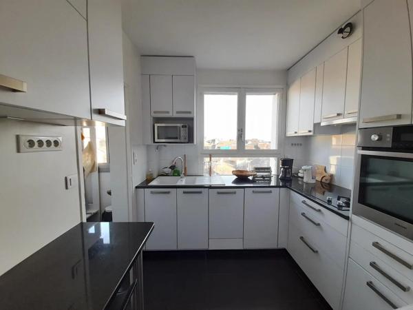 Appartement à louer 4 pièces 117.81m² Limoges (87000)