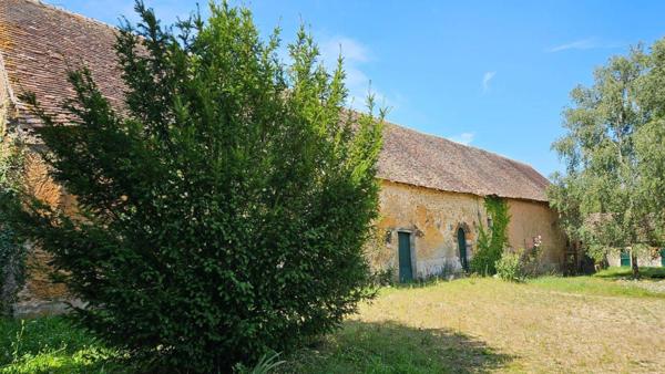 Corps de ferme à vendre à Louplande dans la Sarthe (72210), ref : HB-1665