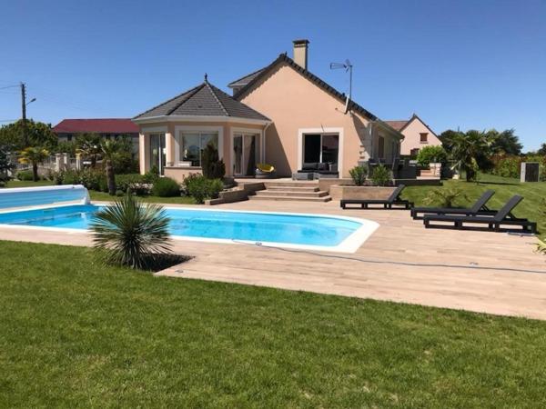 MAISON D'ARCHITECTE - TOUT CONFORT - PISCINE -