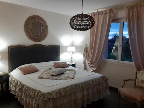 MAISON D'ARCHITECTE - TOUT CONFORT - PISCINE -