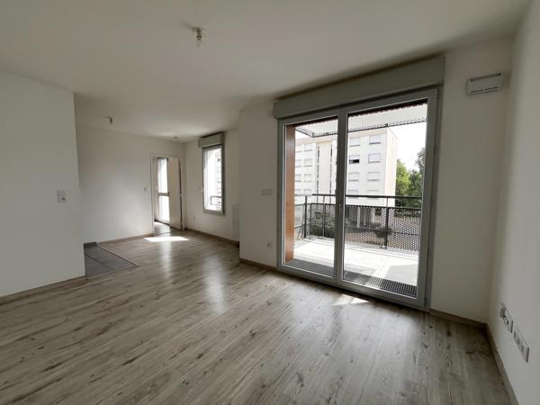 Appartement
                                                                                                                                                                                                                                                                                                                        2 pièce(s)                                                                                                                                                                                                          1 chambre(s)                                                                                                                                                                                                          44.12  m²