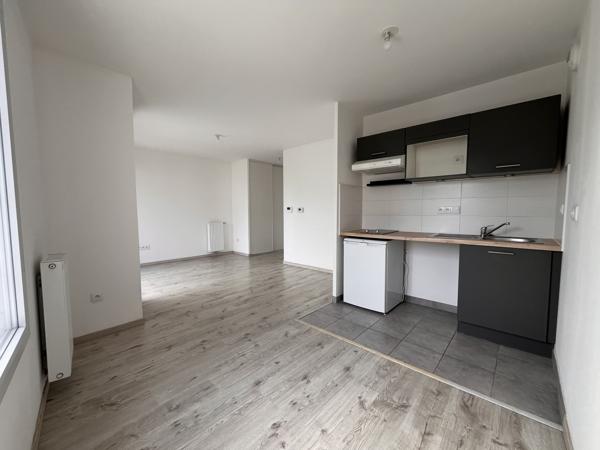 Appartement
                                                                                                                                                                                                                                                                                                                        2 pièce(s)                                                                                                                                                                                                          1 chambre(s)                                                                                                                                                                                                          44.12  m²