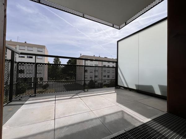 Appartement
                                                                                                                                                                                                                                                                                                                        2 pièce(s)                                                                                                                                                                                                          1 chambre(s)                                                                                                                                                                                                          44.12  m²