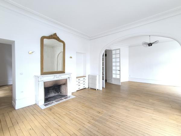 HYPER CENTRE - APPARTEMENT T5