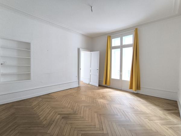 HYPER CENTRE - APPARTEMENT T5