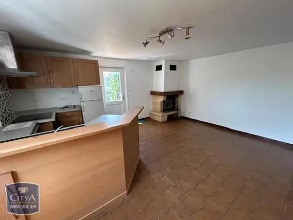 Appartement à louer 3 pièces 54.3m² Saint-Ferréol-d'Auroure (43330)