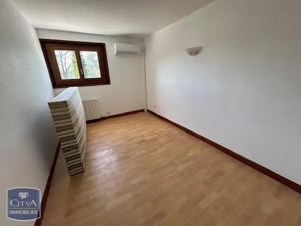 Appartement à louer 3 pièces 54.3m² Saint-Ferréol-d'Auroure (43330)