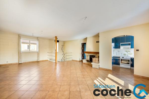 Vénissieux (69200) Villa 126m² + garage 76m² Vénissieux