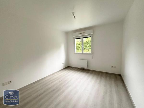 Appartement à louer 2 pièces 43.24m² Valenciennes (59300)