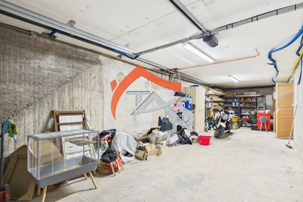 Vente                                                      Maison
                        
                     5 pièces                      147 m2                     à Sorbiers