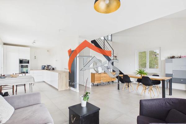 Vente                                                      Maison
                        
                     5 pièces                      147 m2                     à Sorbiers