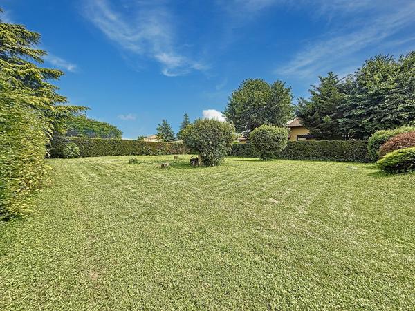 Maison de 90 m² avec sous-sol complet sur un terrain constructible de 1125 m²