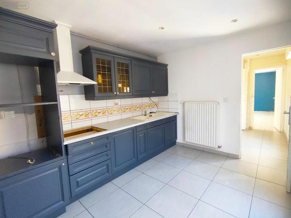 Appartement à rénover à vendre à Saint-Omer dans le Pas-de-Calais (62500), ref : ML00015