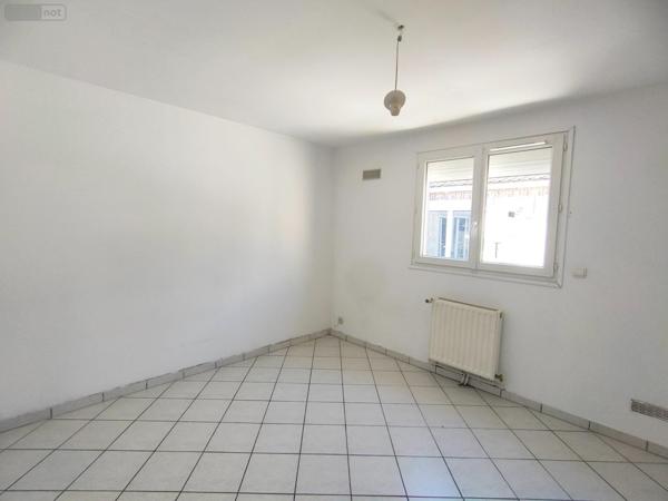 Appartement à rénover à vendre à Saint-Omer dans le Pas-de-Calais (62500), ref : ML00015