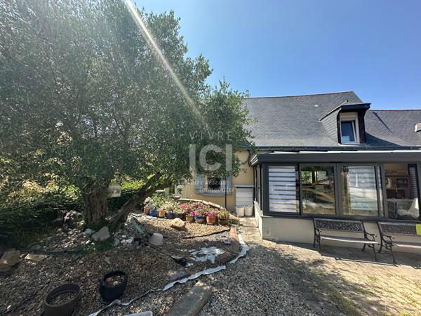 Charmante maison ancienne avec jardin et dépendance