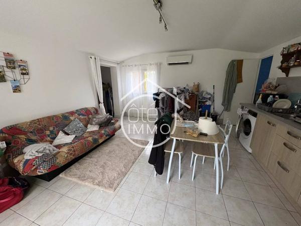 LAMONZIE SAINT MARTIN : Charmante maison de plain-pied 6 pièces de 144m² avec studio attenant