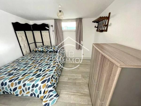 LAMONZIE SAINT MARTIN : Charmante maison de plain-pied 6 pièces de 144m² avec studio attenant