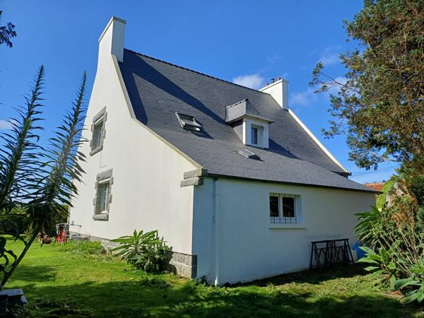 Plougasnou (29630) Plougasnou 5 mn Terenez, belle maison traditionnelle entièrement rénovée sur 3500 m2 de parc arboré.