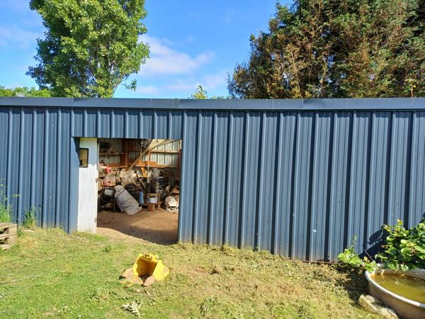 Plougasnou (29630) Plougasnou 5 mn Terenez, belle maison traditionnelle entièrement rénovée sur 3500 m2 de parc arboré.