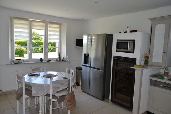 Plougasnou (29630) Plougasnou 5 mn Terenez, belle maison traditionnelle entièrement rénovée sur 3500 m2 de parc arboré.