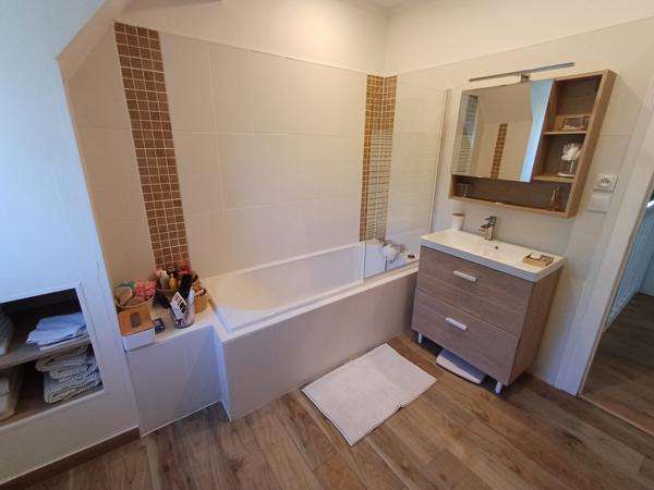 Plougasnou (29630) Plougasnou 5 mn Terenez, belle maison traditionnelle entièrement rénovée sur 3500 m2 de parc arboré.