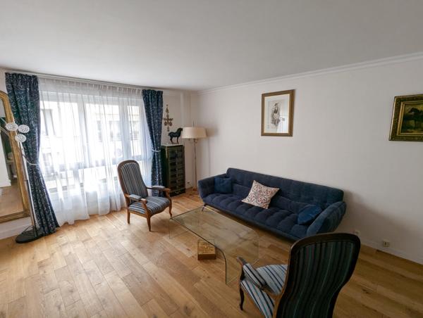 Boulogne-Billancourt (92100) vaste T2 lumineux - 65m² - au coeur de SILLY-GALLIENI - cave - parking