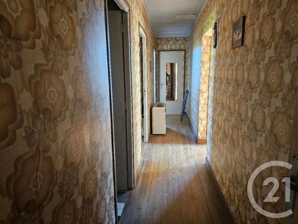 Maison à vendre  5 pièces - 113 m 2   FOIX  - 09