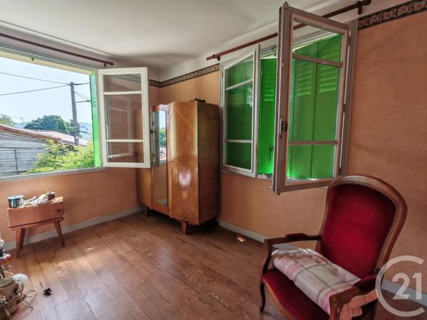 Maison à vendre  5 pièces - 113 m 2   FOIX  - 09