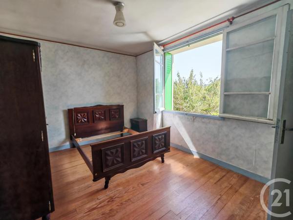 Maison à vendre  5 pièces - 113 m 2   FOIX  - 09