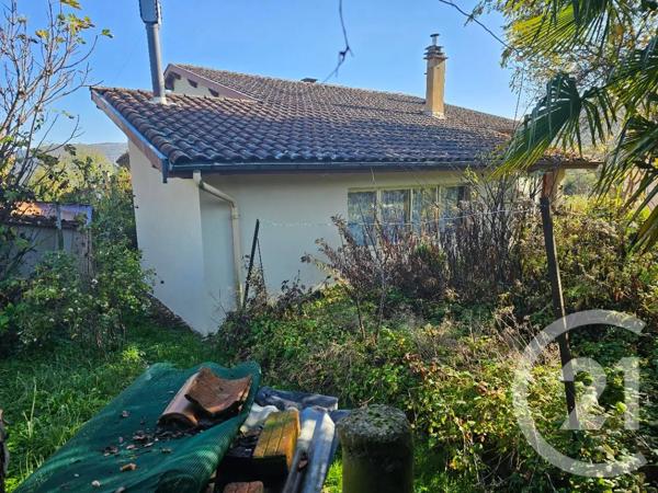 Maison à vendre  5 pièces - 113 m 2   FOIX  - 09